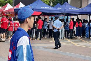 浓眉：没打比赛的日子里会陪家人 这助我保持积极心态